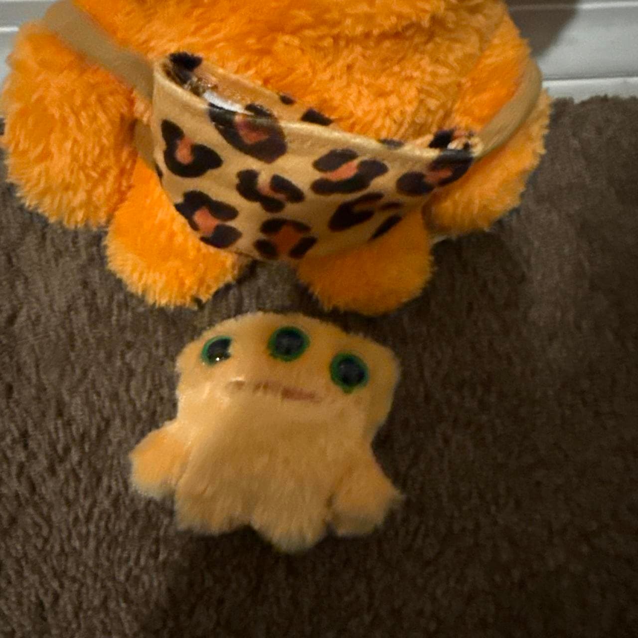 Double Trouble Orange Alien Fuggler — mama & baby plush monster — photo 2